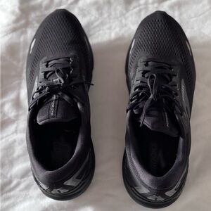 Brooks Adrenaline GTS 23 Running Shoes – Men’s 12 Wide (2E) – Black